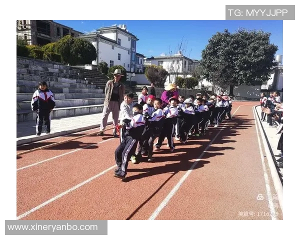 高考临近祝福足球球星同样努力拼搏迎接挑战勇往直前